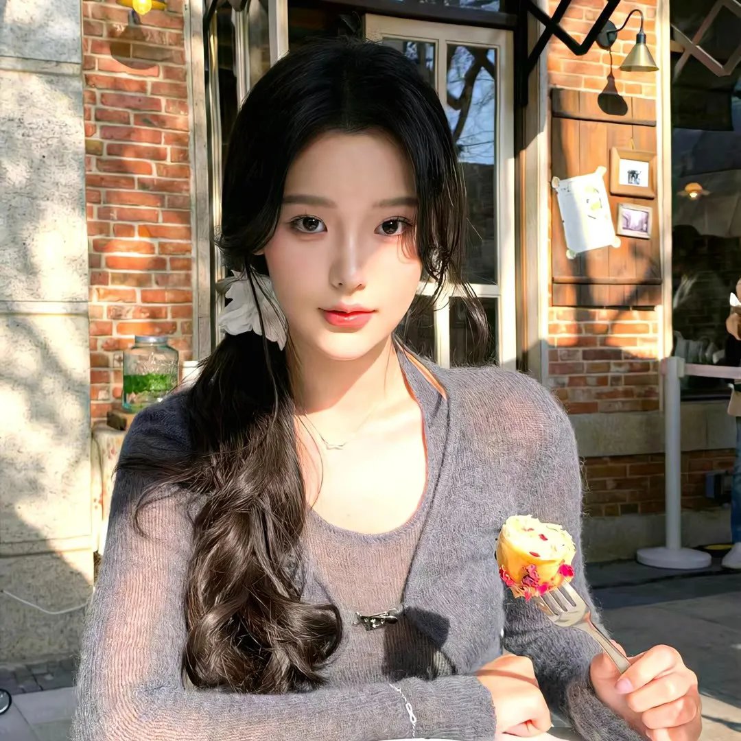 双面艾莉丝